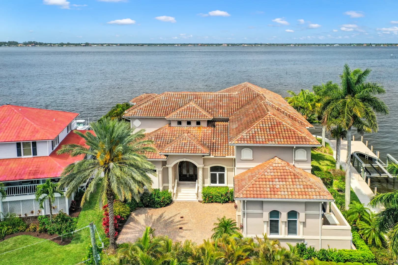 Waterfront Estate in Fort Myers, FL